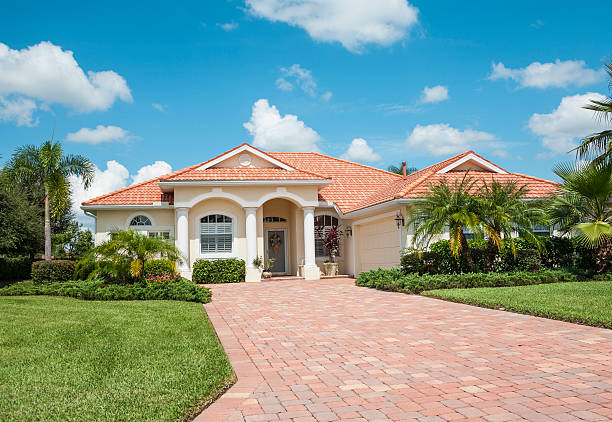 Best Driveway Pavers Near Me  in Suncoast Estates, FL